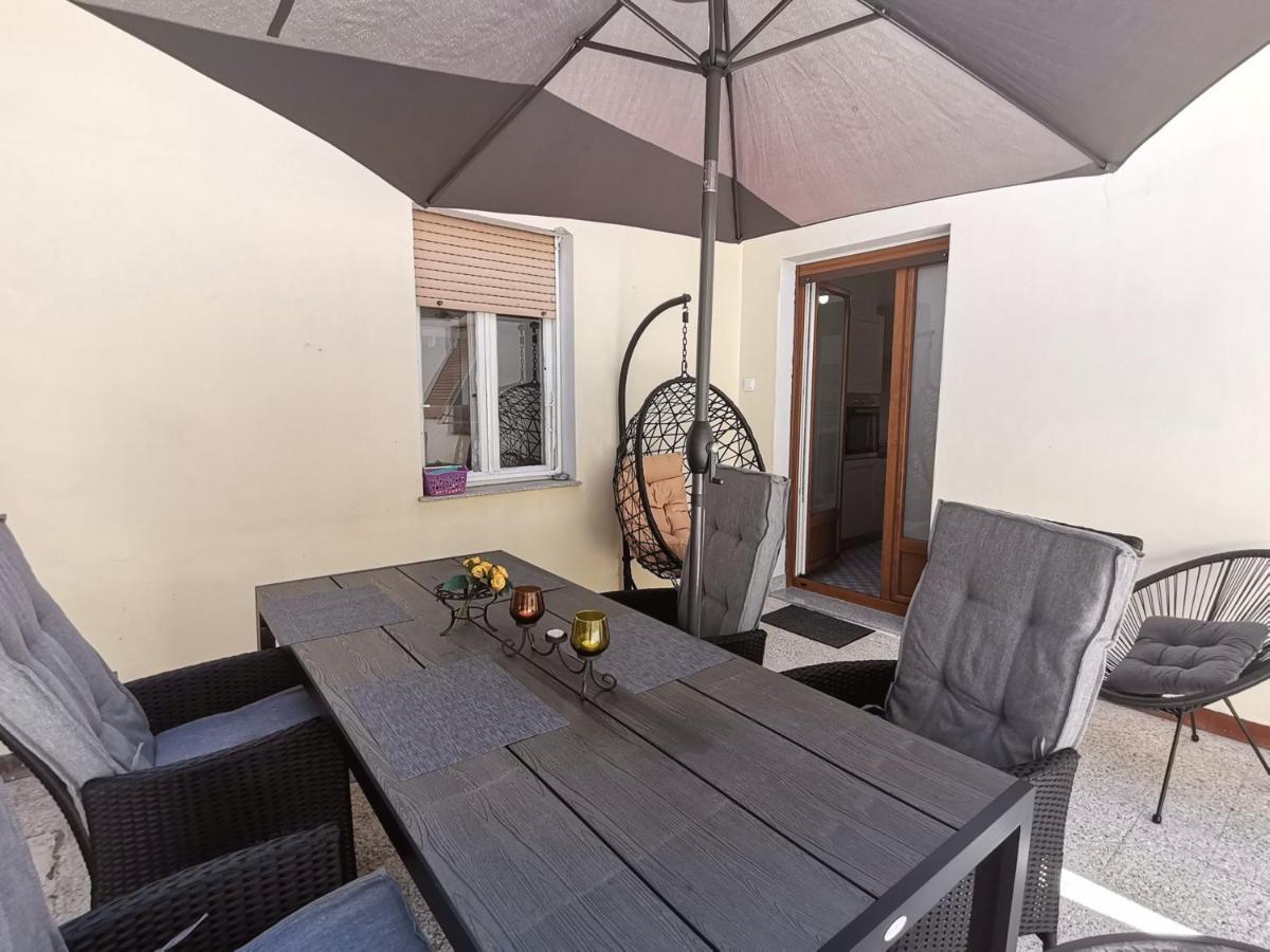 Apartment Branko With Terrace, Old Town Labin Luaran gambar